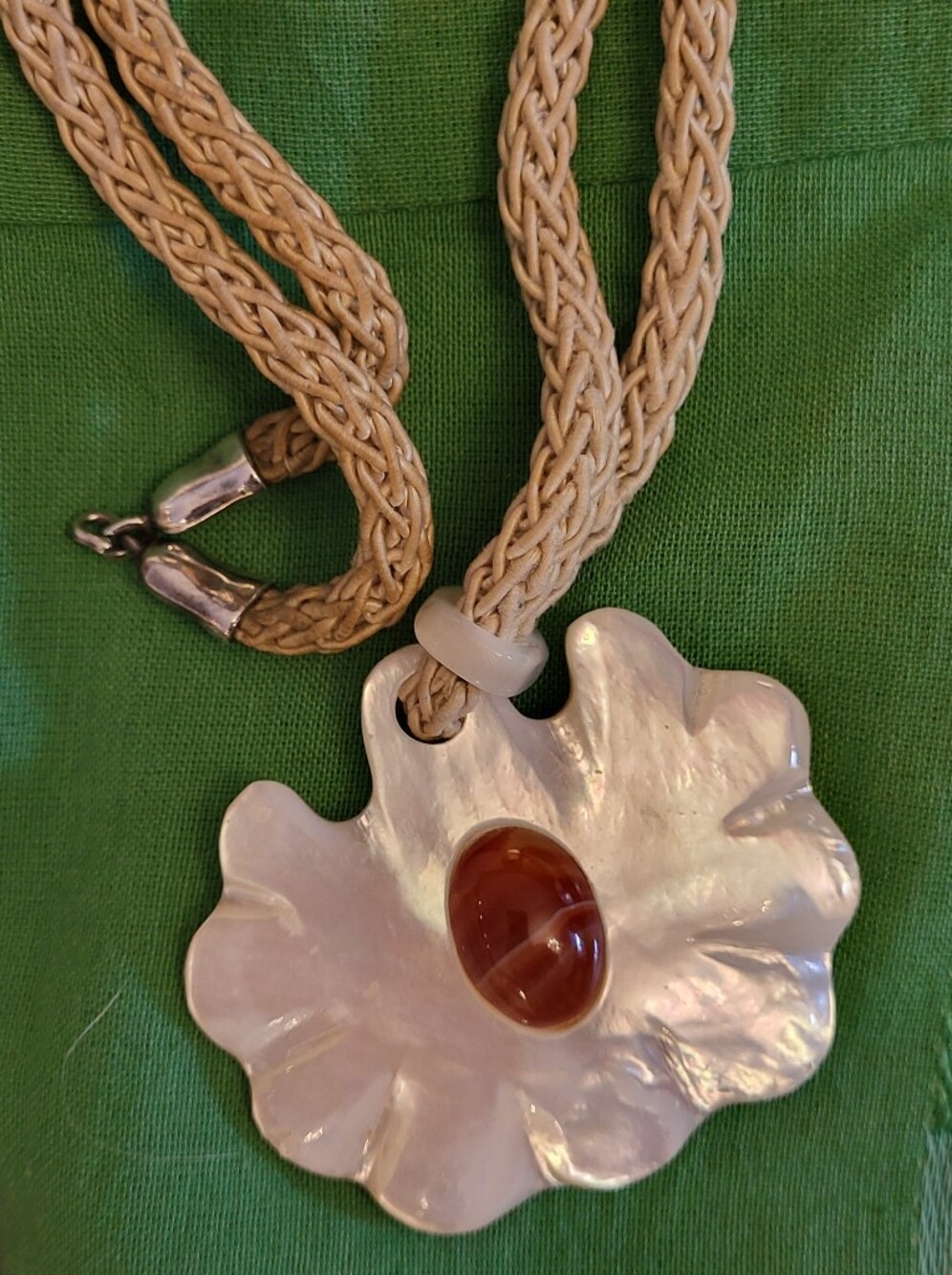 Mother Of Pearl Pendant Statement Necklace 80s/90s Red Coral Cabochan